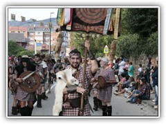 2015 GuerrasCantabras desfile general CANTABROS (142)